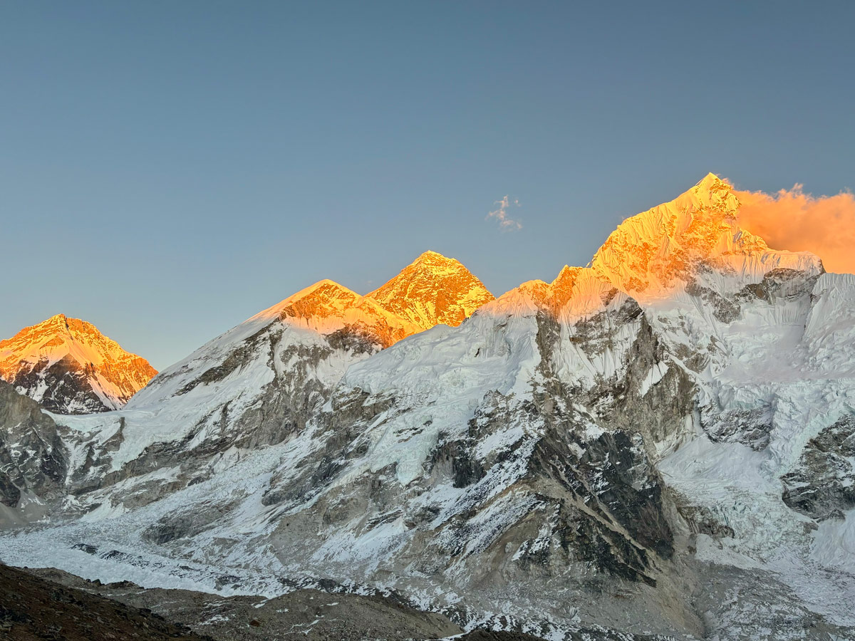 Sunset over mount Everest from Kala Patthar